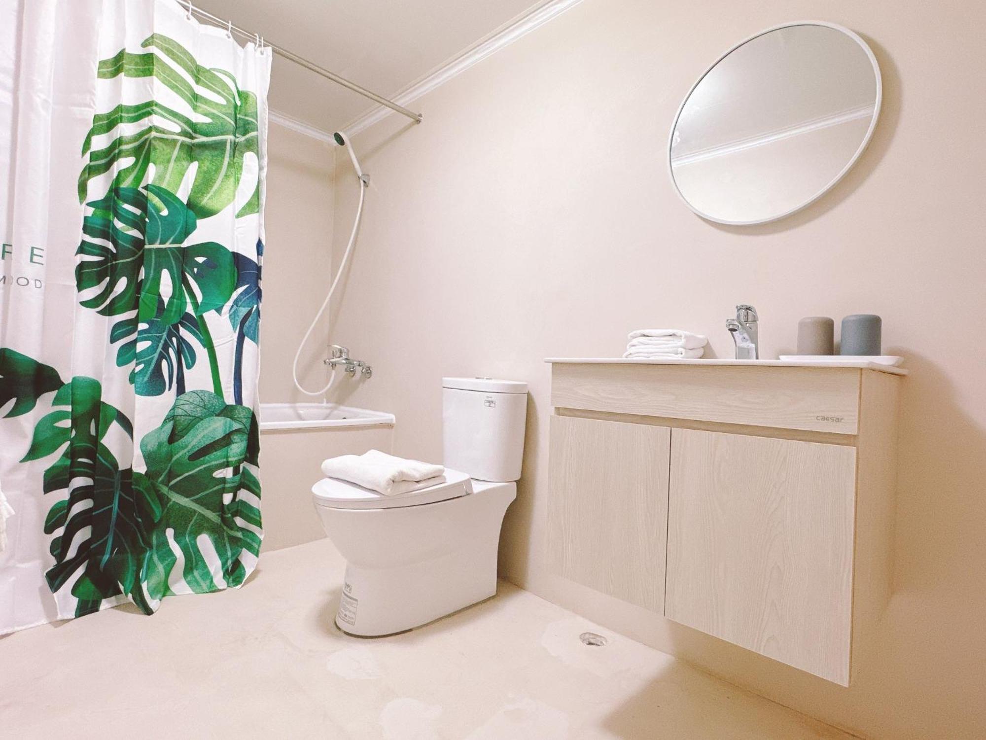 Meworld Hotel - Sanchong Taipei Extérieur photo